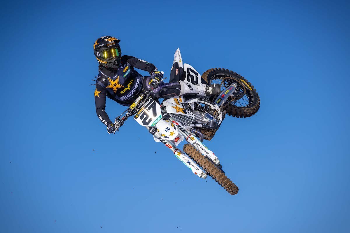 Il Team Rockstar Energy Husqvarna Factory Racing pronto per la stagione 2025